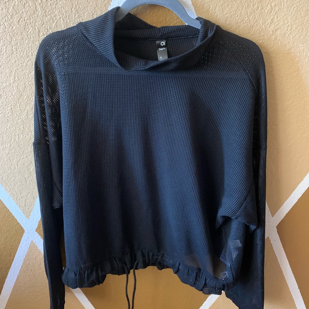 Gap Fit Mesh Pullover
